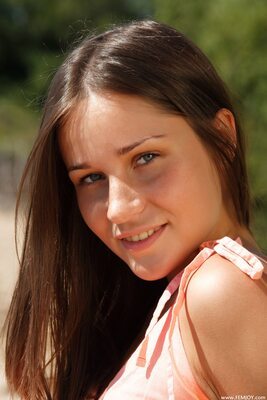 Picture tagged with: Skinny, Brunette, Femjoy, Irina Bruni - Irina O - Dana C, Sunday, Beach, Cute, Eyes, Face, Russian, Safe for work, Smiling