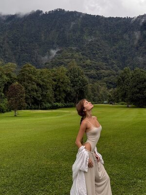 Picture tagged with: Skinny, Brunette, Nature, Russian, Veronika Safronenko - Vero Hanberg - verohanberg, Cute