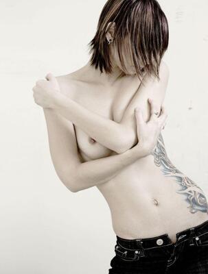 Picture tagged with: Skinny, Brunette, Small Tits, Tattoo, Tummy