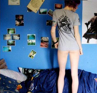 Picture tagged with: Skinny, Legs, Redhead, Ass - Butt