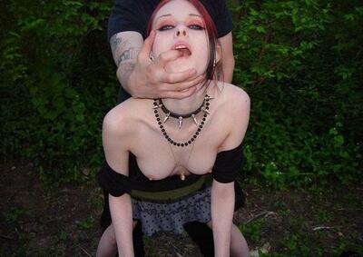 Picture tagged with: Skinny, Liz Vicious, Redhead, Sexy Wallpaper, Small Tits