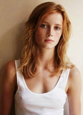 Picture tagged with: Skinny, Redhead, What is her name, Cute